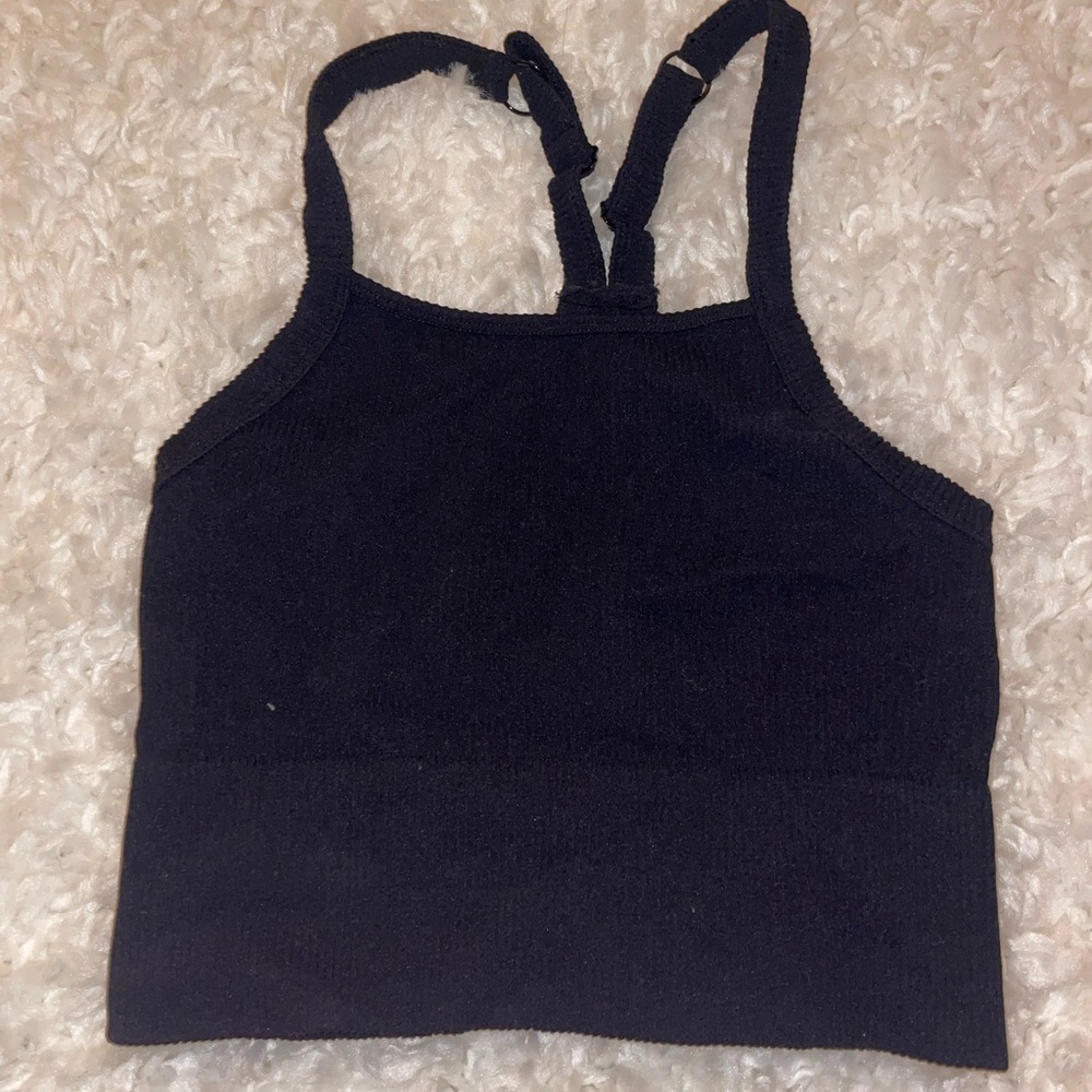 Ribbed tank